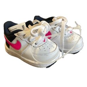 Infant Nike Force 1 White and Black Sneakers with Pink Swoosh